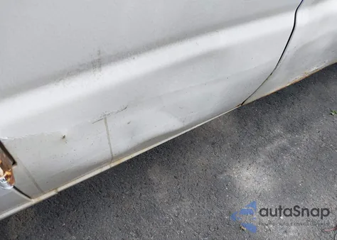 2011 Ford E-250 Commercial z USA, uszkodzony, nr VIN 1FTNE2EL0BDA18399